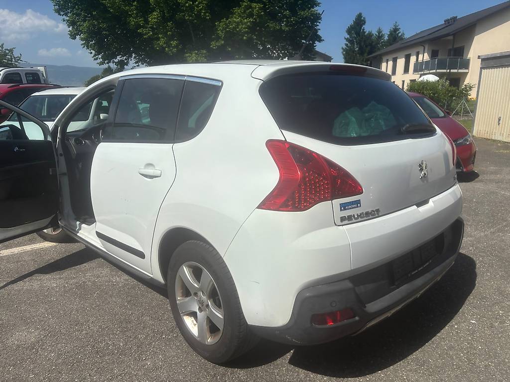 PEUGEOT 3008 1.6 16V T Platinum Tiptronic — slika 5