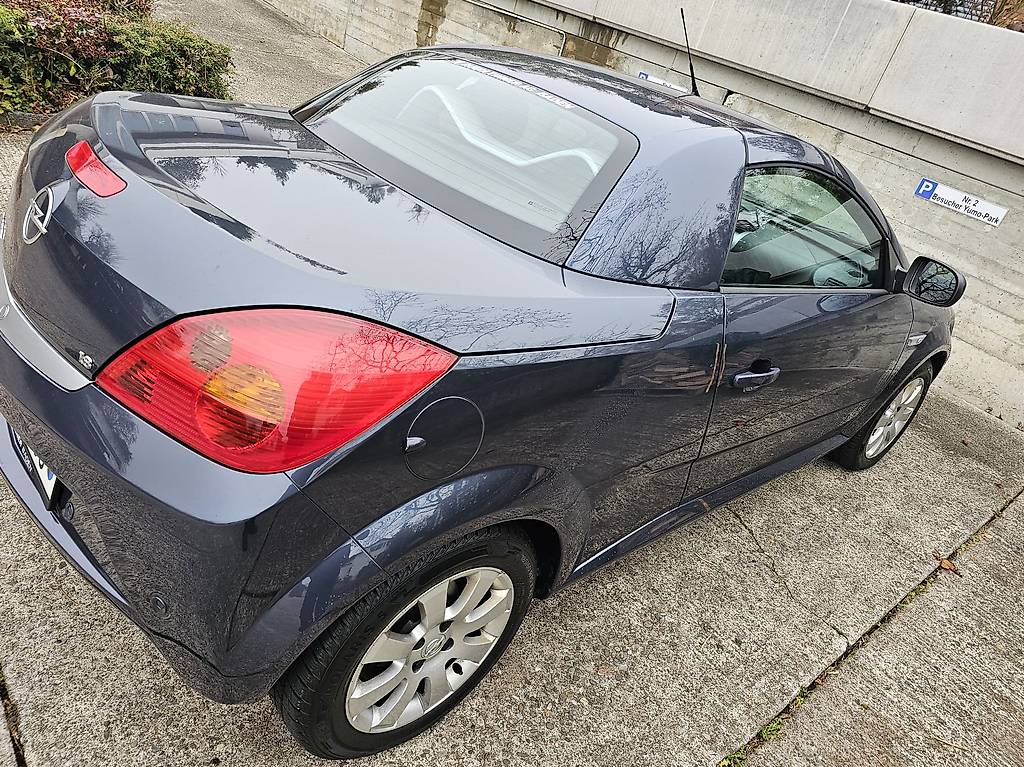 OPEL Tigra 1.8 Sport — slika 5