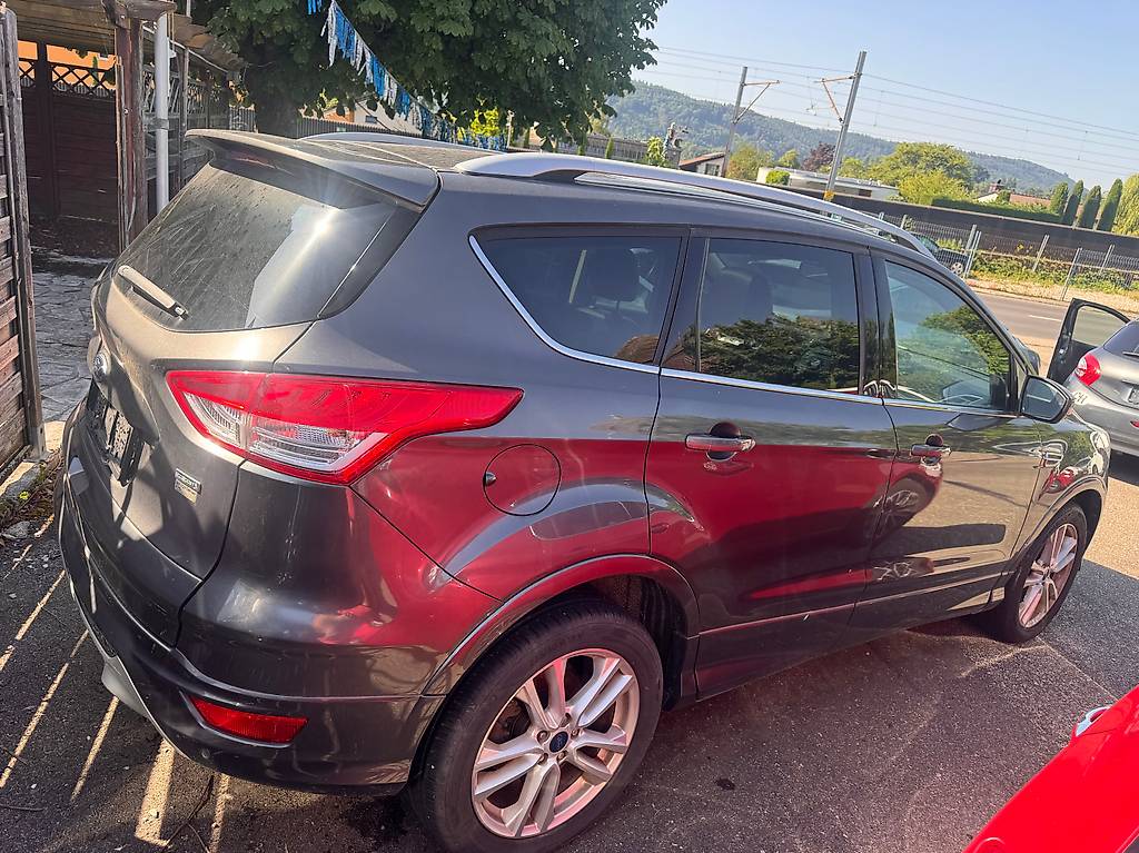 FORD Kuga 1.5 SCTi Titanium S 4WD Automatic — slika 4