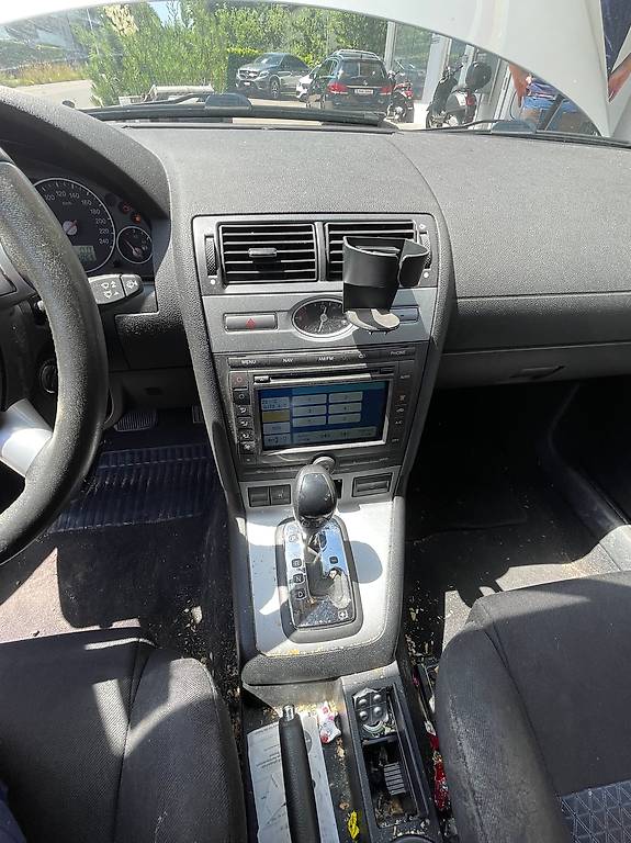 FORD Mondeo 2.0 TDCi 16V Executive — slika 3