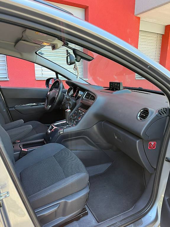 PEUGEOT 5008 1.6 THP Allure Tiptronic — slika 2