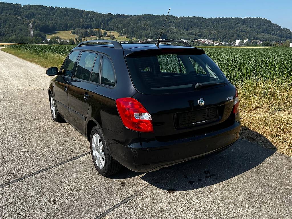 SKODA Fabia 1.2 TSI Ambiente — slika 3