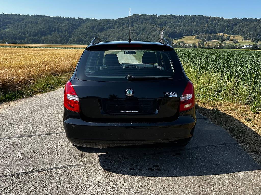 SKODA Fabia 1.2 TSI Ambiente — slika 4