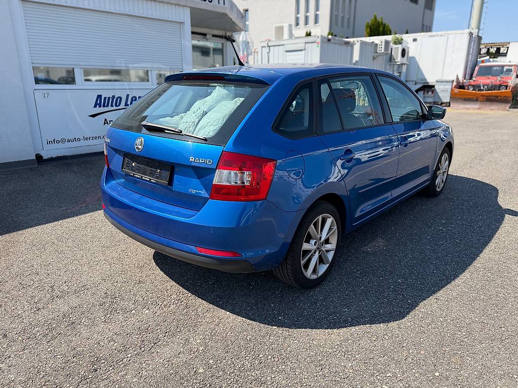 SKODA Rapid Spaceback 1.4 TSI Ambition DSG — slika 5