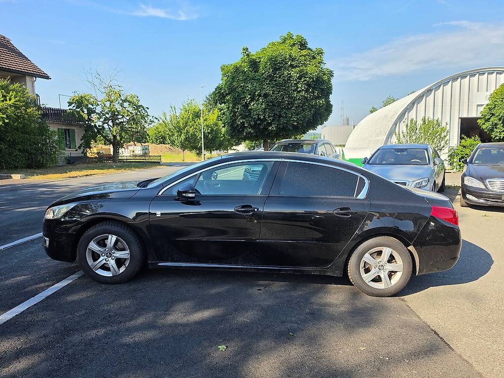 PEUGEOT 508 2.0 HDI Hybrid4 Allure EGS6 — slika 2