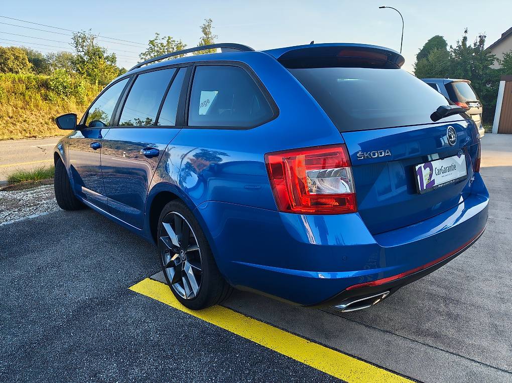 SKODA Octavia Combi 2.0 TDI RS DSG — slika 2