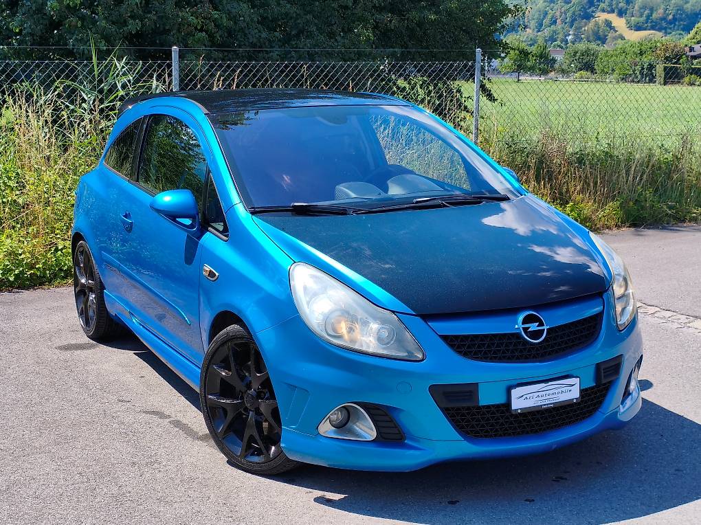 OPEL Corsa 1.6 Turbo OPC — slika 4