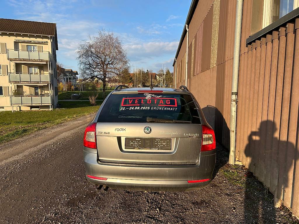 SKODA Octavia Combi 1.6 TDI Twenty20 4x4 — slika 5