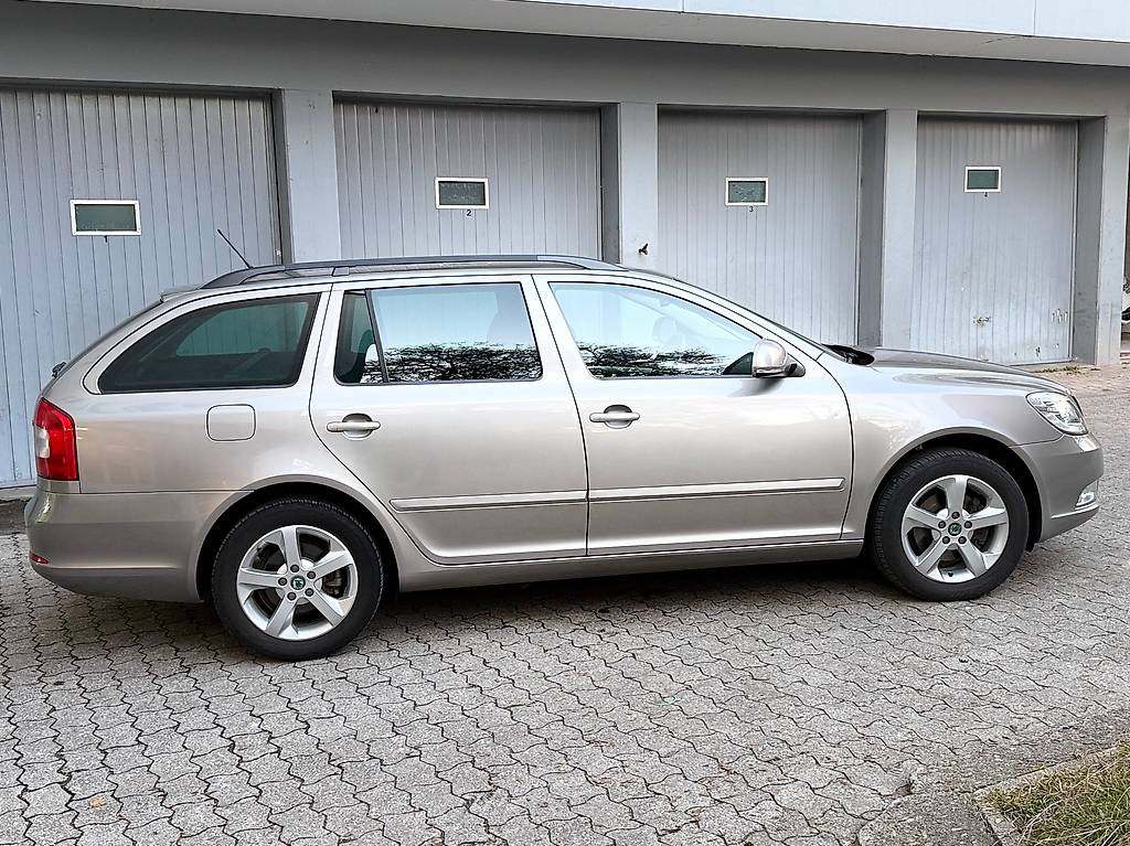 SKODA Octavia Combi 1.8 TSI Family — slika 2