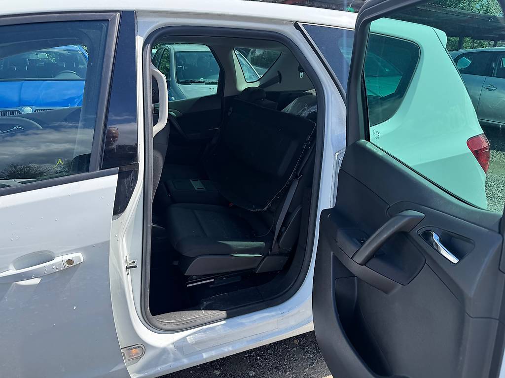 OPEL Meriva 1.4 Turbo Enjoy — slika 5