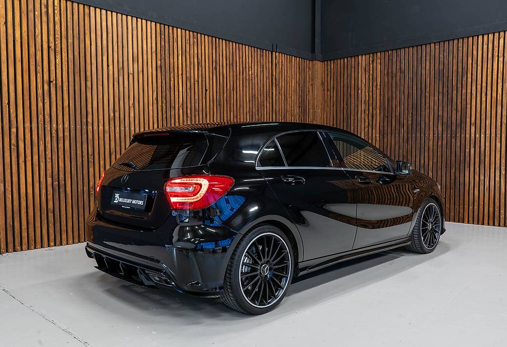 MERCEDES-BENZ A 45 AMG 4Matic Speedshift 7G-DCT — slika 2