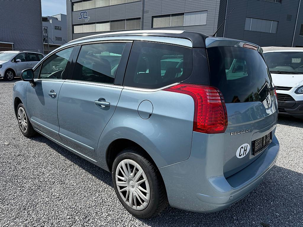 PEUGEOT 5008 1.6 16V T Family — slika 3