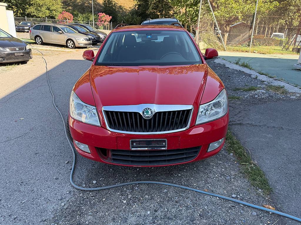 SKODA Octavia Combi 1.8 TSI Stöckli 4x4 — slika 3