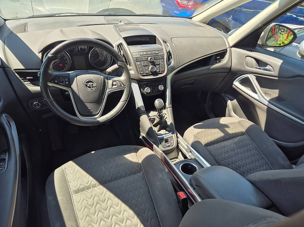 OPEL Zafira Tourer 1.4i 16V Enjoy — slika 2