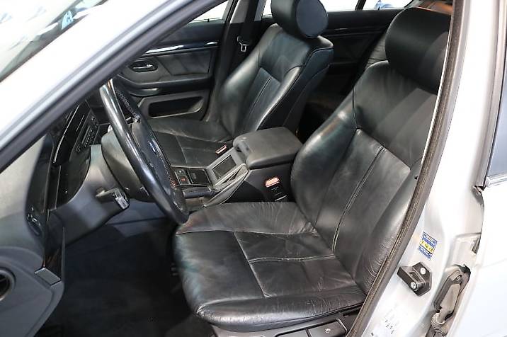 BMW 523i — slika 2