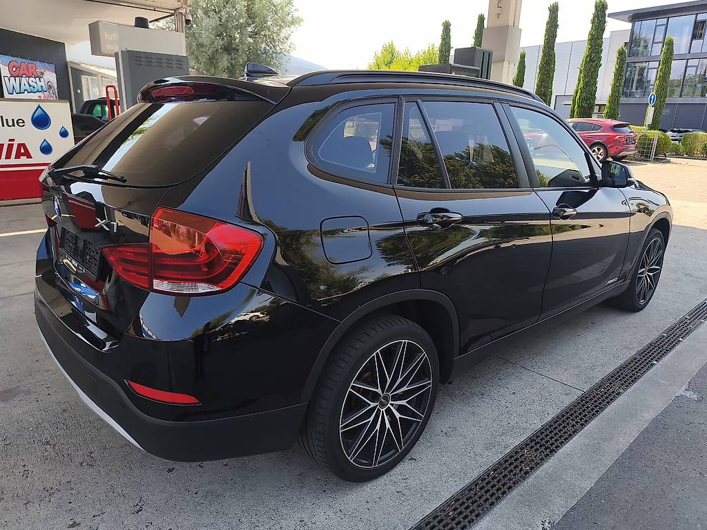 BMW X1 xDrive 20i xLine Steptronic — slika 5