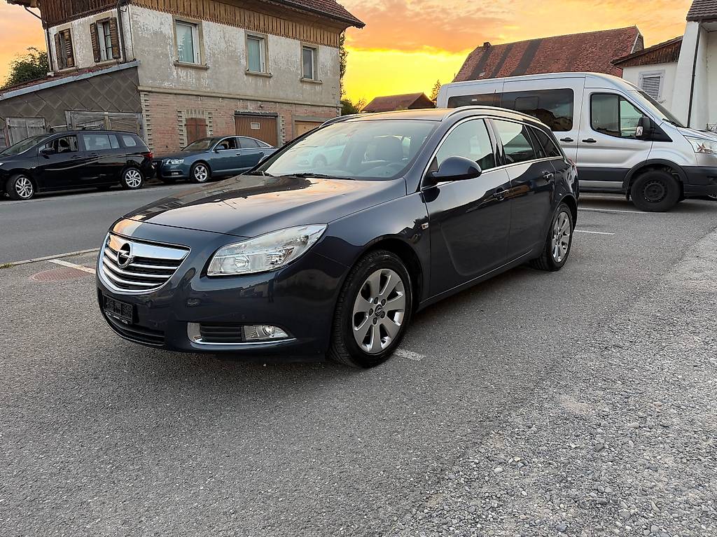 OPEL Insignia Sports Tourer 1.6 Turbo Cosmo — slika 2
