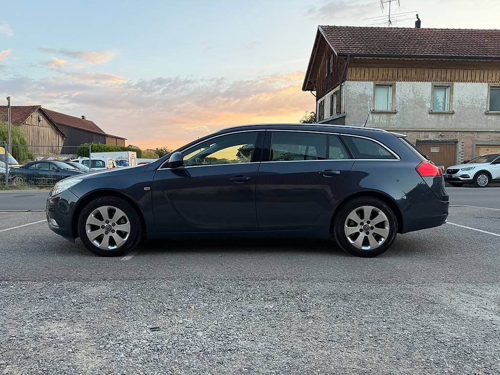 OPEL Insignia Sports Tourer 1.6 Turbo Cosmo — slika 3
