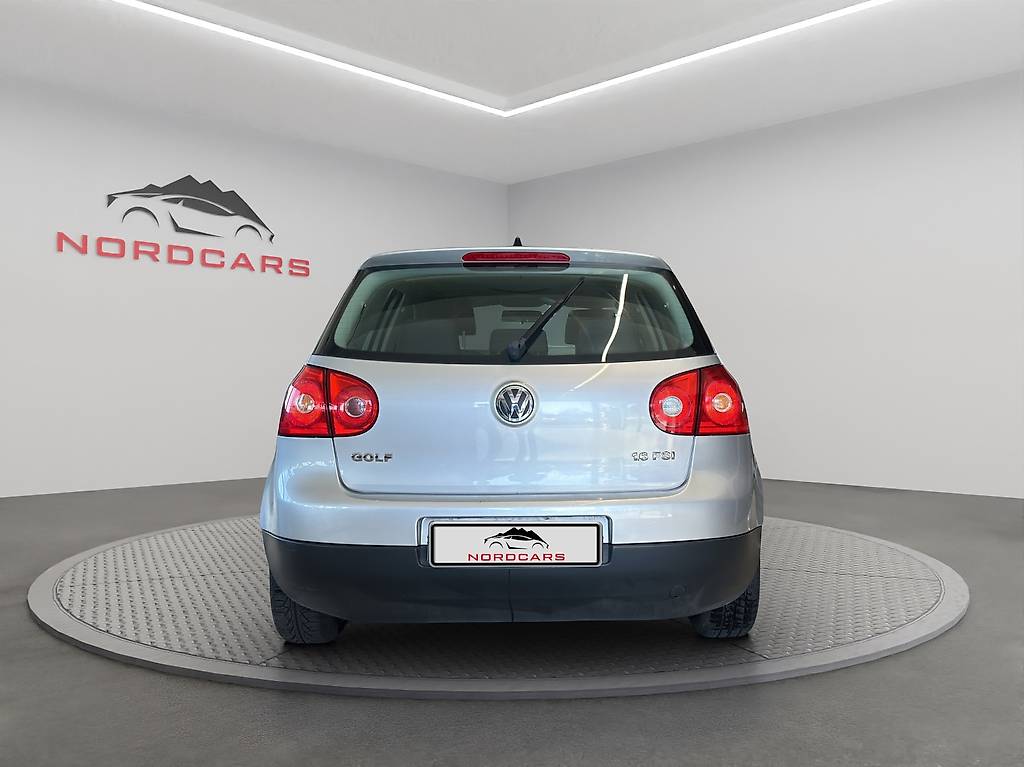 VW Golf 1.6 FSI Comfortline — slika 4