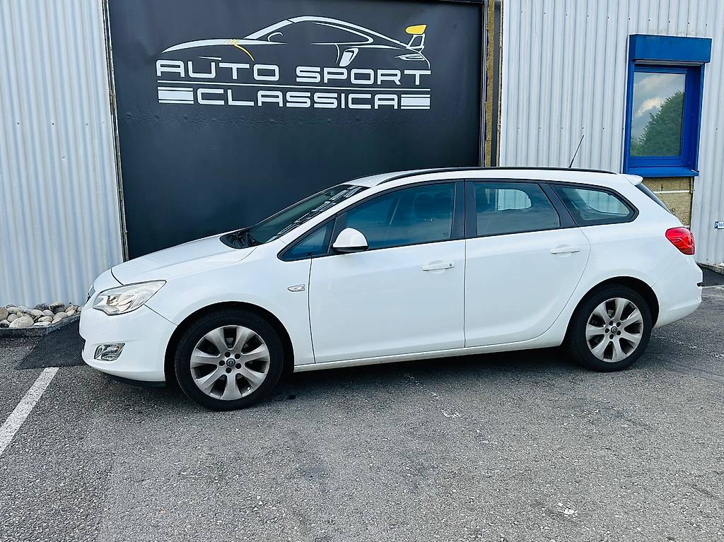 OPEL Astra SportsTourer 1.3 CDTi — slika 4
