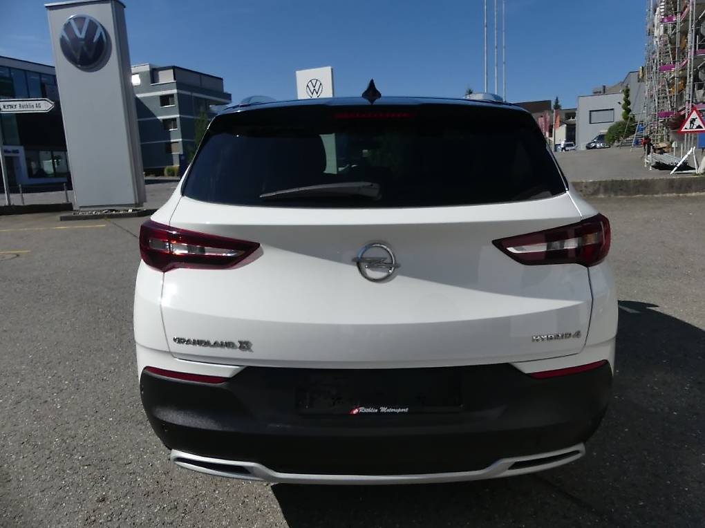 OPEL Grandland X 1.6 Hybrid4 Excellence Automatik — slika 3