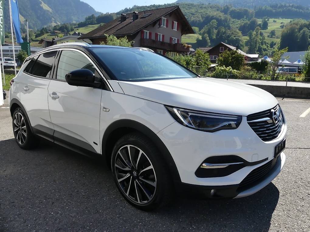 OPEL Grandland X 1.6 Hybrid4 Excellence Automatik — slika 5