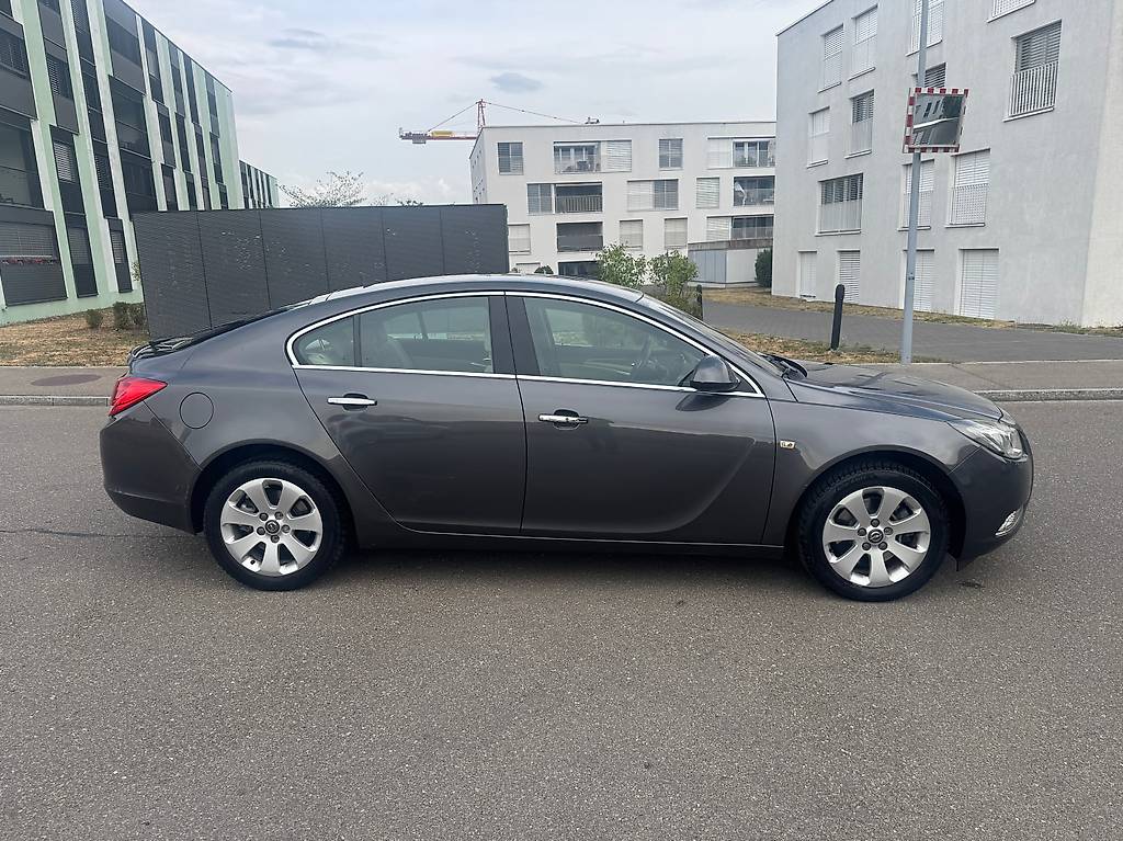 OPEL Insignia 2.0 Turbo Edition — slika 5