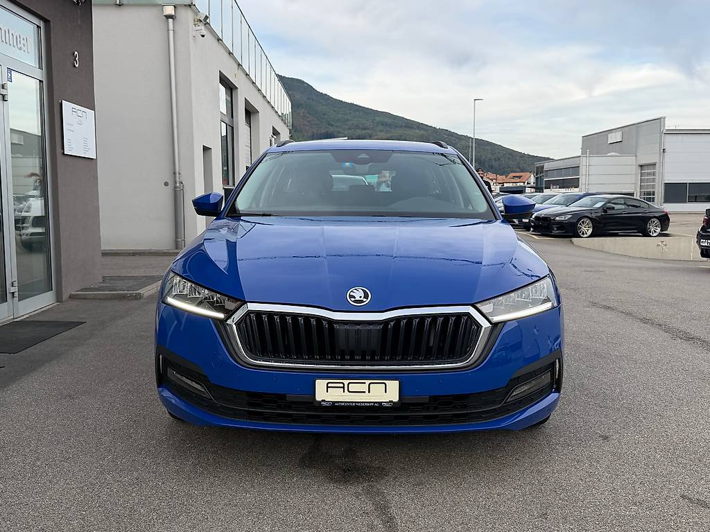 SKODA Octavia Combi 2.0 TDI DSG Ambition — slika 2