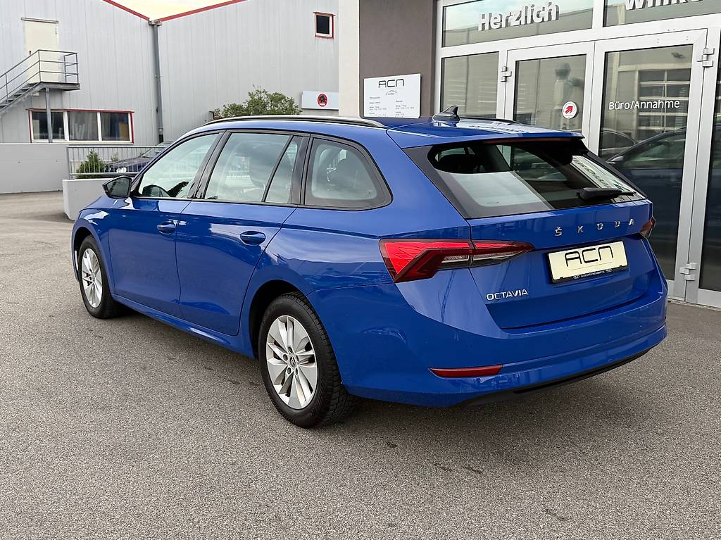 SKODA Octavia Combi 2.0 TDI DSG Ambition — slika 5
