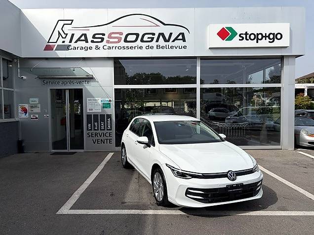 VW Golf VIII 1.5 eTSI Life DSG — slika 1