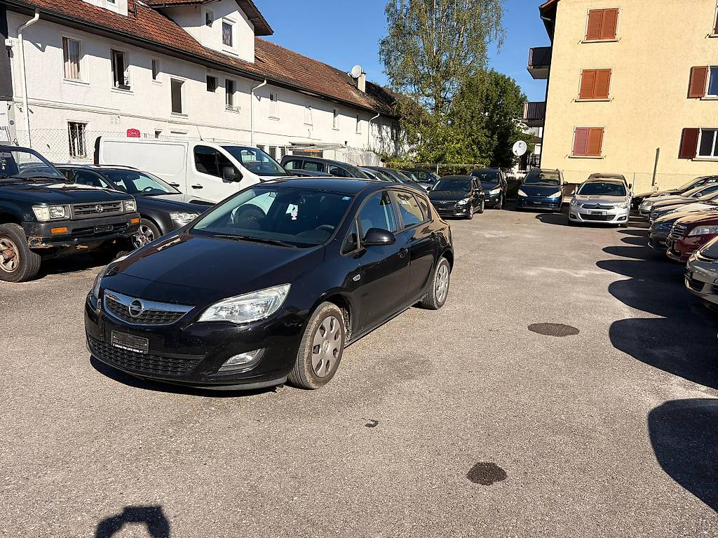 OPEL Astra 1.6i 16V Enjoy — slika 2