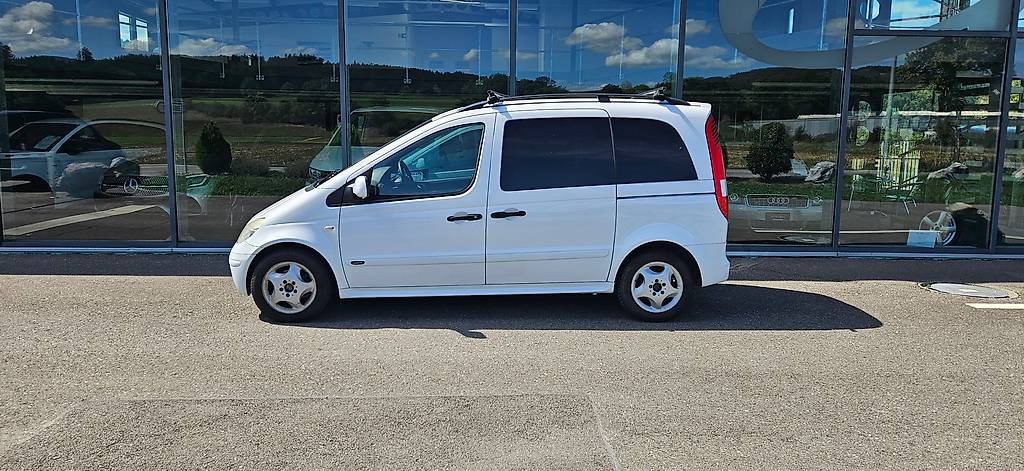 MERCEDES-BENZ Behindertengerecht-Rampe / 2-Sitze & ein — slika 1