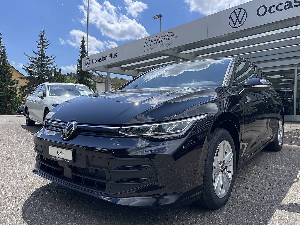VW Golf VIII 1.5 eTSI Value DSG — slika 1