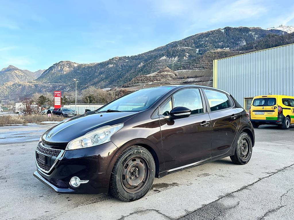 PEUGEOT 208 1.6 e-HDI Active — slika 1