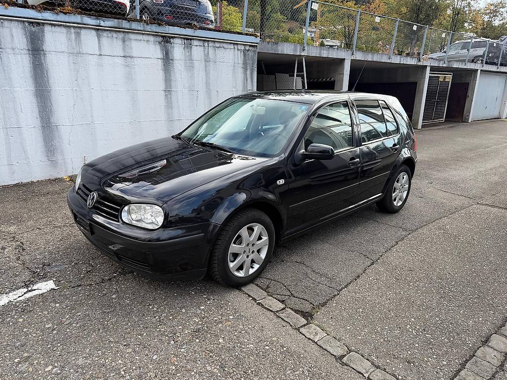 VW Golf 2.0 — slika 1