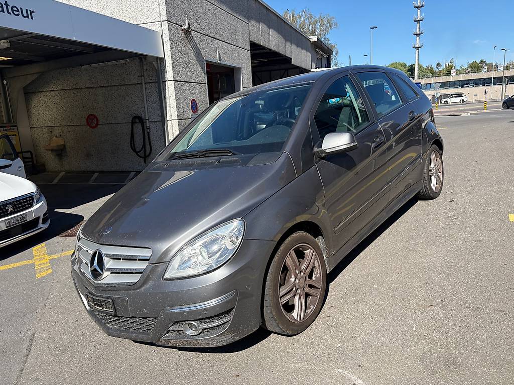 MERCEDES-BENZ B 180 CDI Compact Star — slika 1