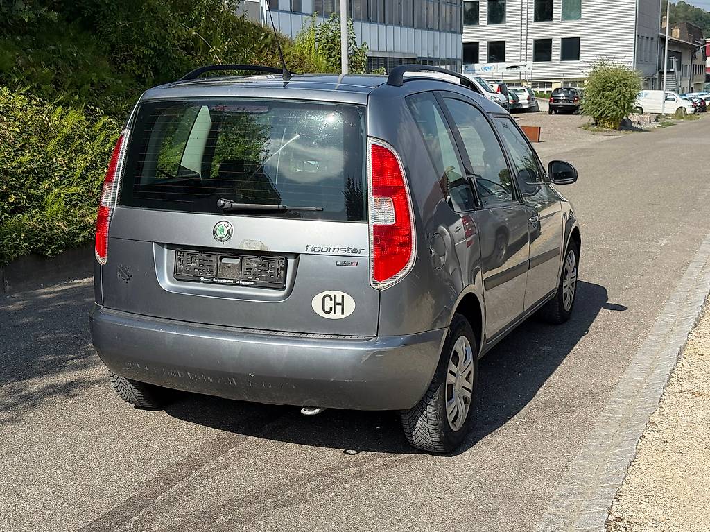 SKODA Roomster 1.2 TSI Magic — slika 4