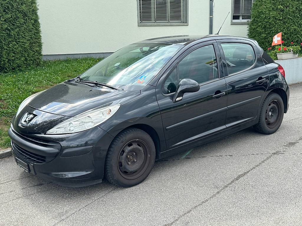 PEUGEOT 207 1.6 HDI XS — slika 1