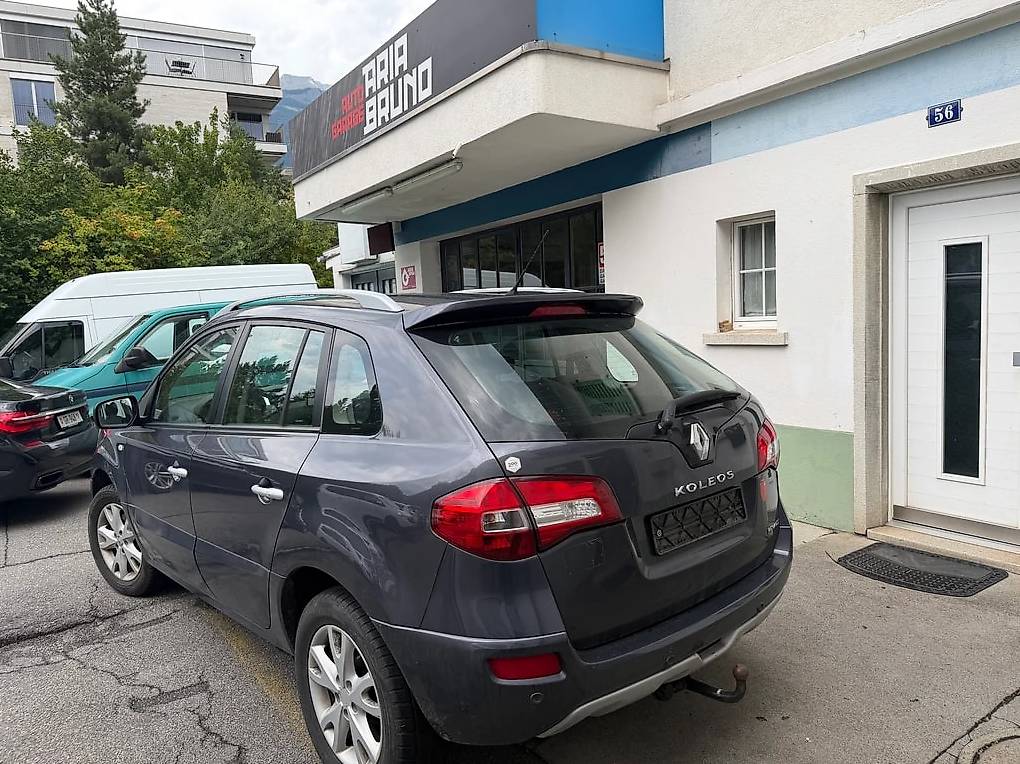 RENAULT Koleos 2.0 dCi Dynamique 4x4 — slika 3
