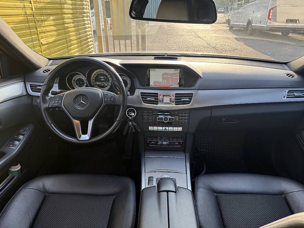 Mercedes E250 — slika 3