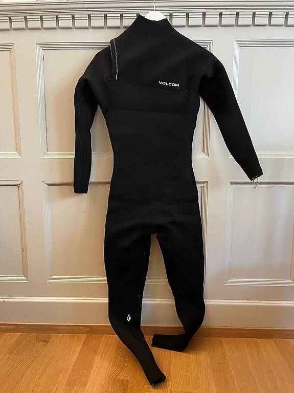 Volcom Kinder Neopren 3/2 mm Grösse XS (ca. 167170 cm)