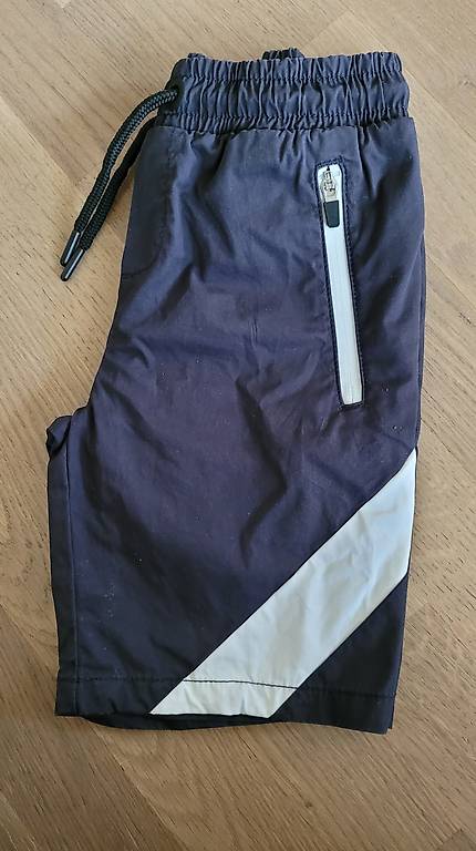 Sporthose adidas Shorts Gr 140 im Kanton Luzern