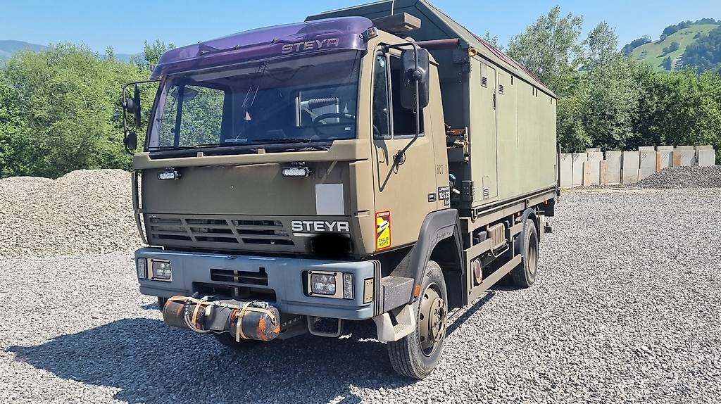Wohnmobil STEYR 12 S 23 / K37 7 4x4