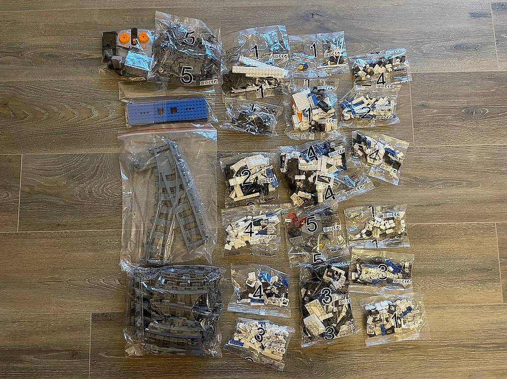 KIDDIZ Figuren-Pack City II – 5 Klemmbaustein-Figuren Mit Zubehör, Kompatibel Mit Marken-Bausteinen