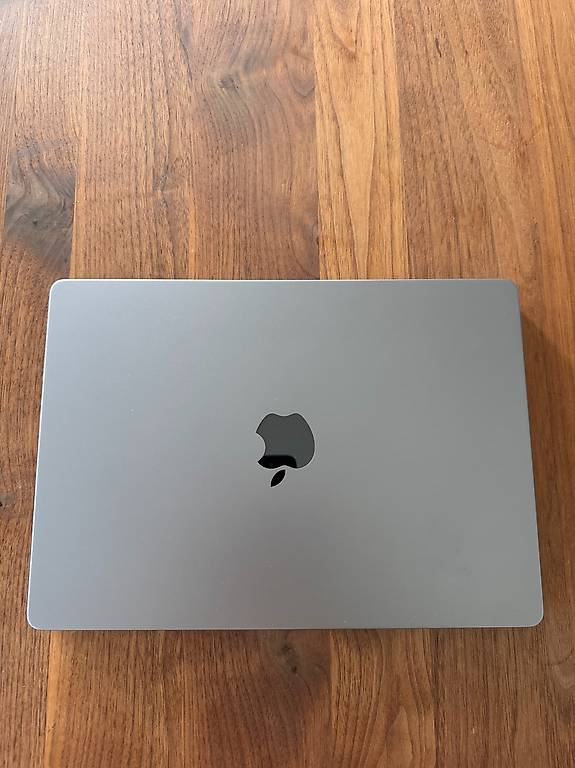 Apple MacBook Pro 14 M1 Max 32 GB RAM Schweizer Tastatur