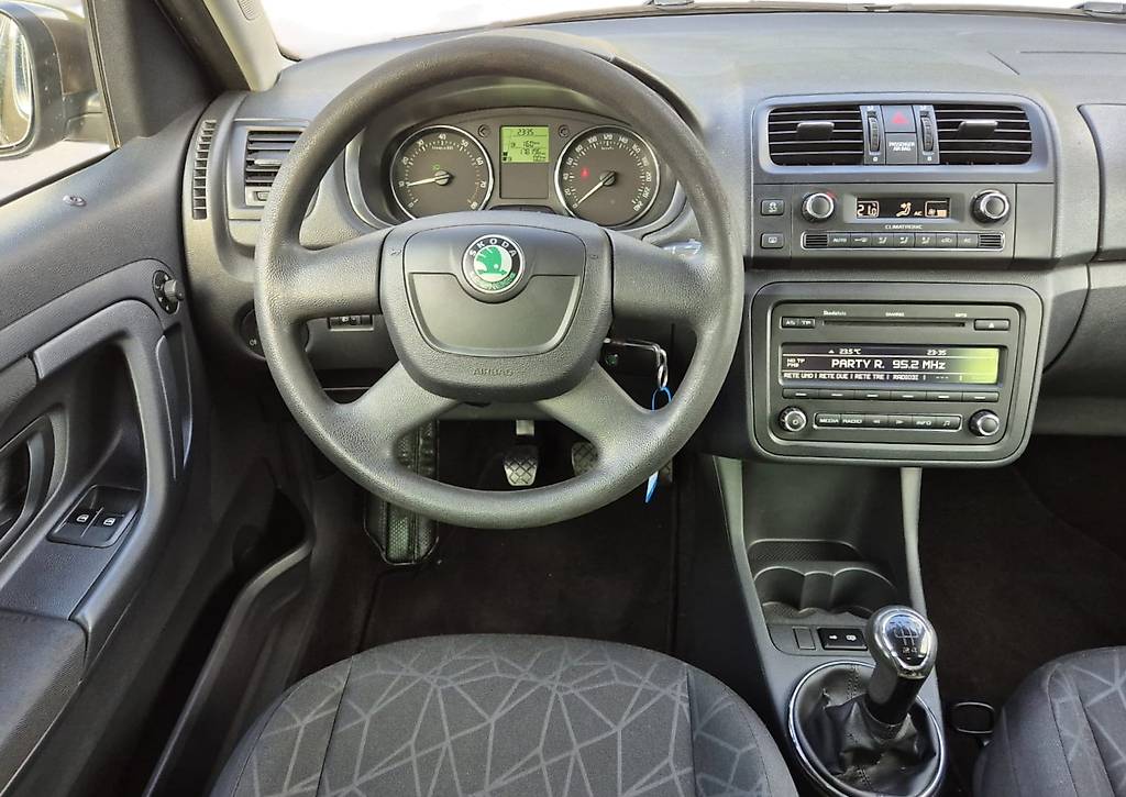 SKODA Roomster 1.2 TSI Style — slika 11