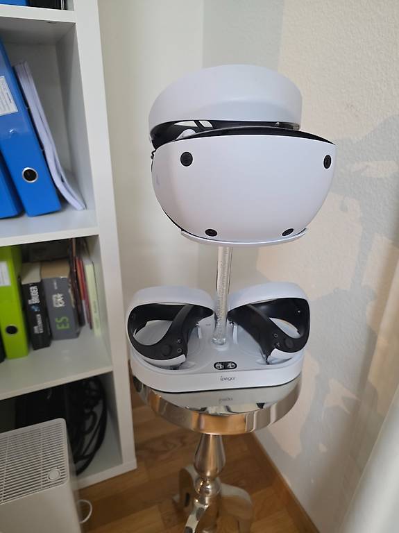 VR2 für die PS5 mit Halterung im Kanton Zürich - tutti.ch