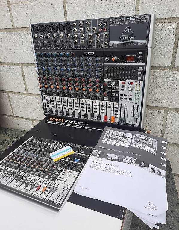 Behringer Xenyx X1832 USB Mischpult Canton Zurich - tutti.ch