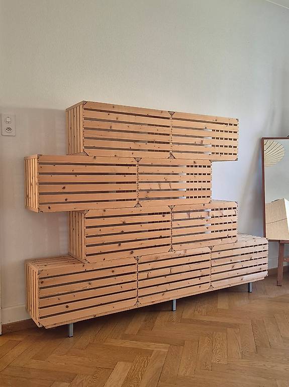 Regal Holzregal Raumteiler aus Holz im Kanton BaselLandschaft tutti.ch