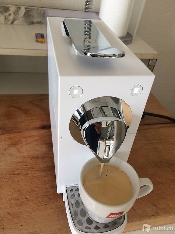 Kaffeemaschine Delizio fast Neue